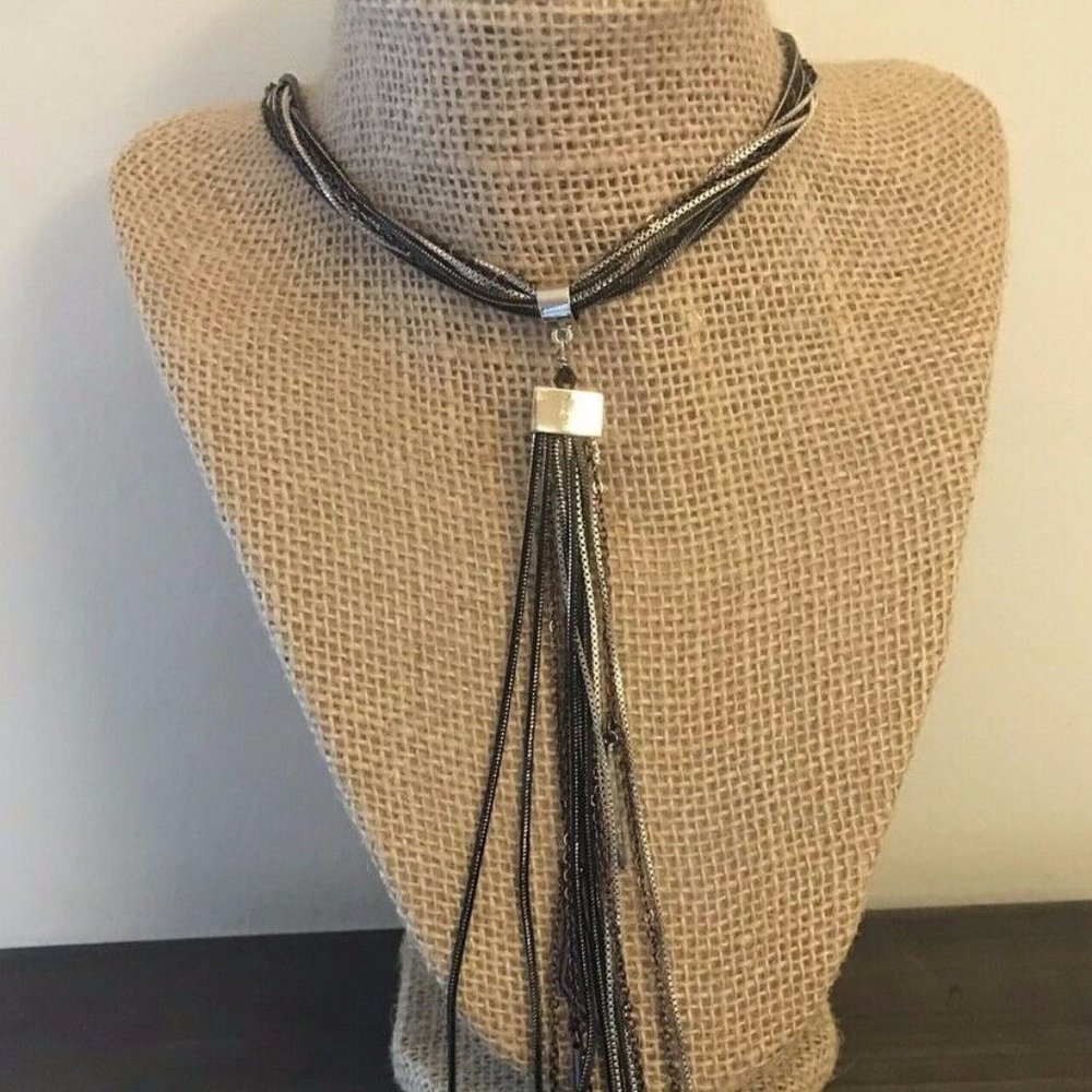 WHITE HOUSE BLACK MARKET WHBM SNAKE CHAIN TASSLE NECKLACE - Picture 7 of 10